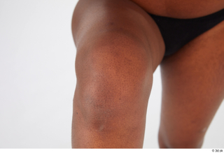 Dina Moses knee nude 0001.jpg